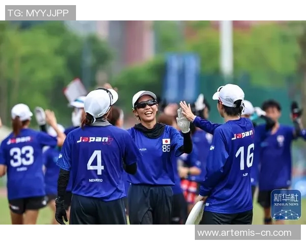 成都飞盘队在世界滑板锦标赛中以60分领先其他队伍展现强大实力