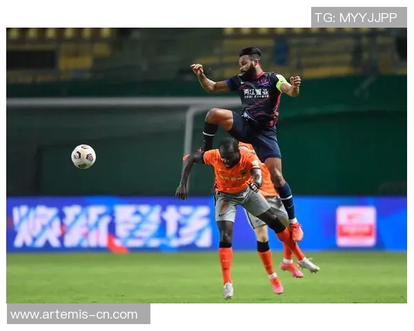 深圳足球队战术争议引发热议球迷与专家各执己见探讨未来发展方向