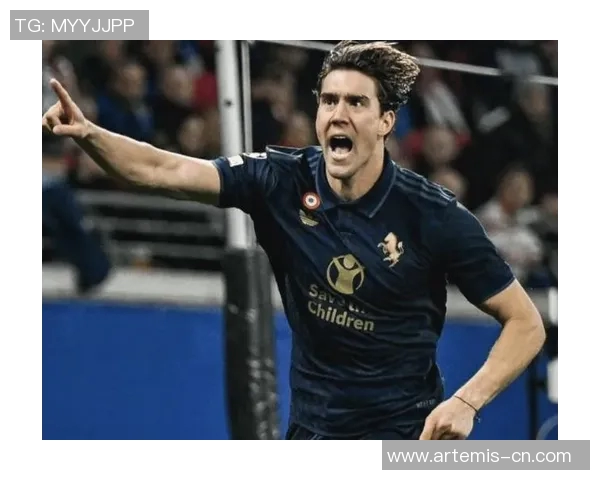 弗拉霍维奇：从天才前锋到球队核心的蜕变之路