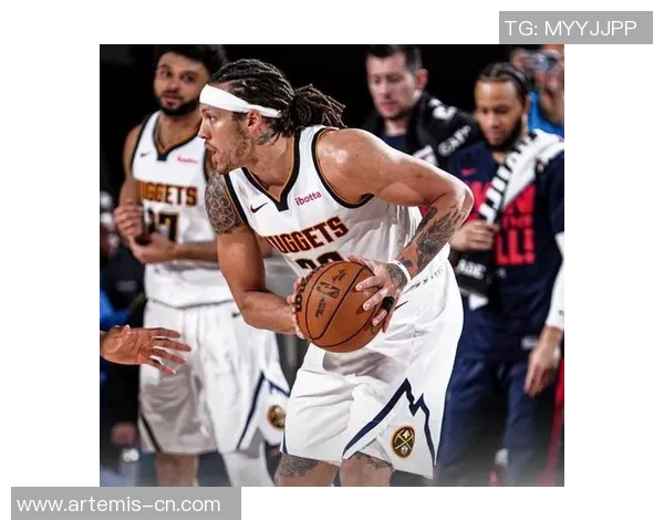 快船与掘金季后赛第三场激战回顾球星表现与战术分析