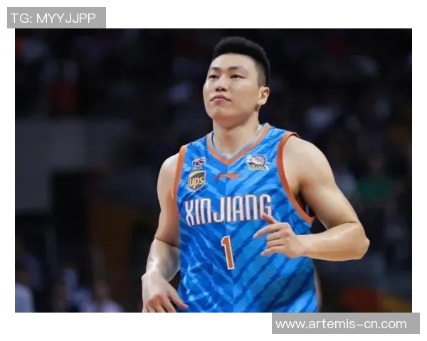 李根：从篮球场上的闪耀之星到生活中的坚韧奋斗者