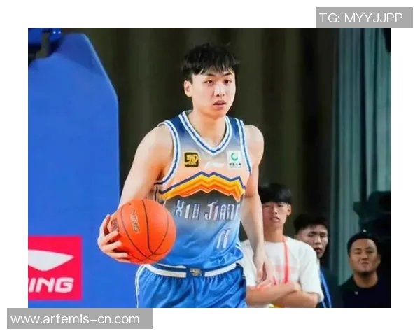 齐麟：从青涩少年到篮球新星的成长之路与未来展望