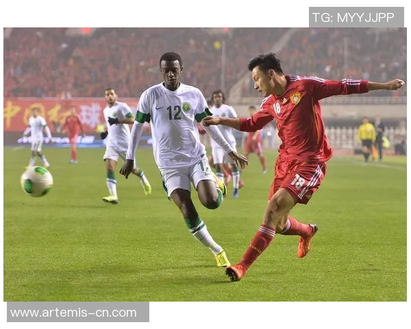 卡塔尔与乌兹别克足球对决分析及战术解析